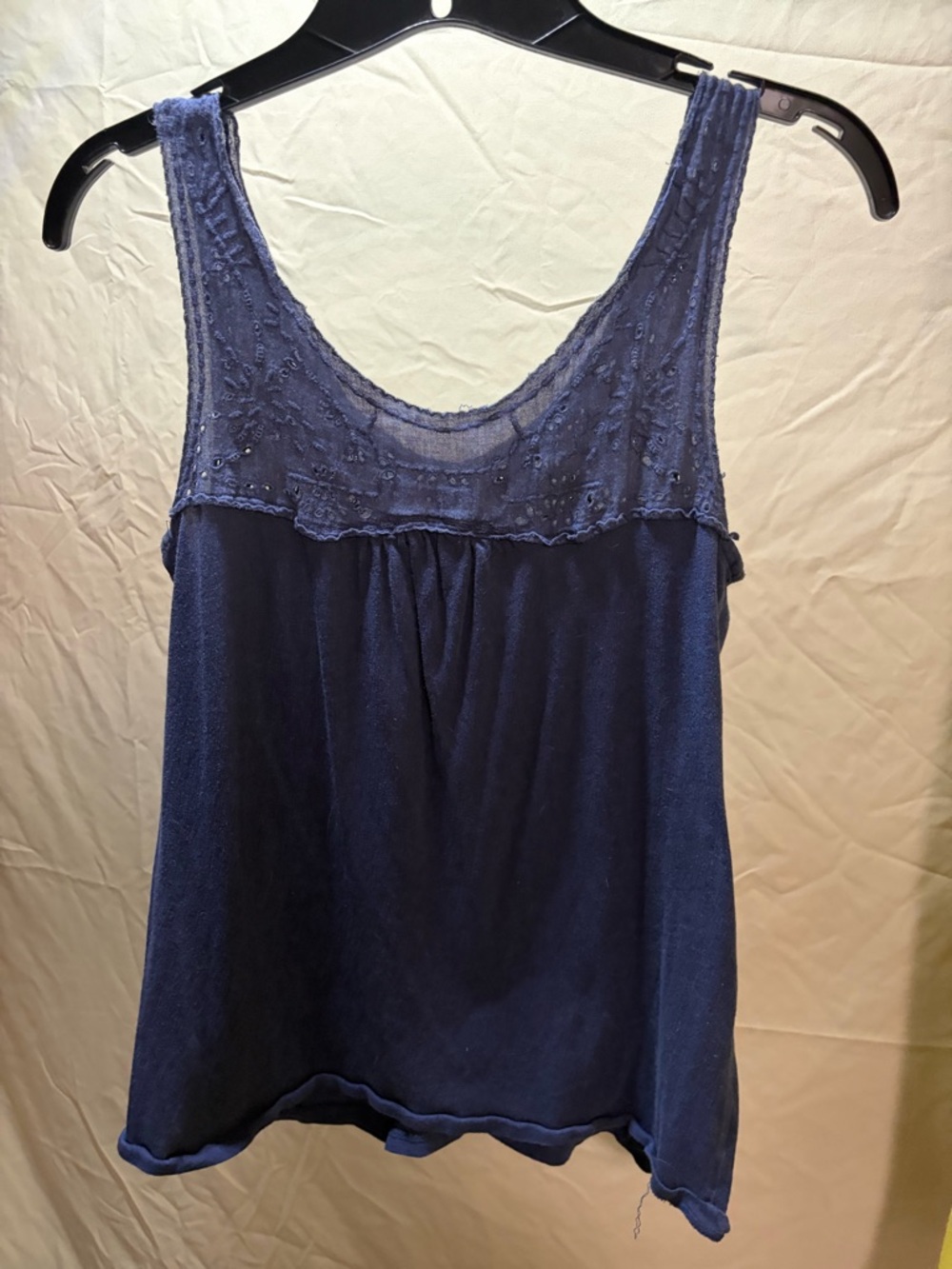 🛍️4 for 20🛍️ Bundle and save!                 Old Navy Lace Yoke Tank Top (2000)
